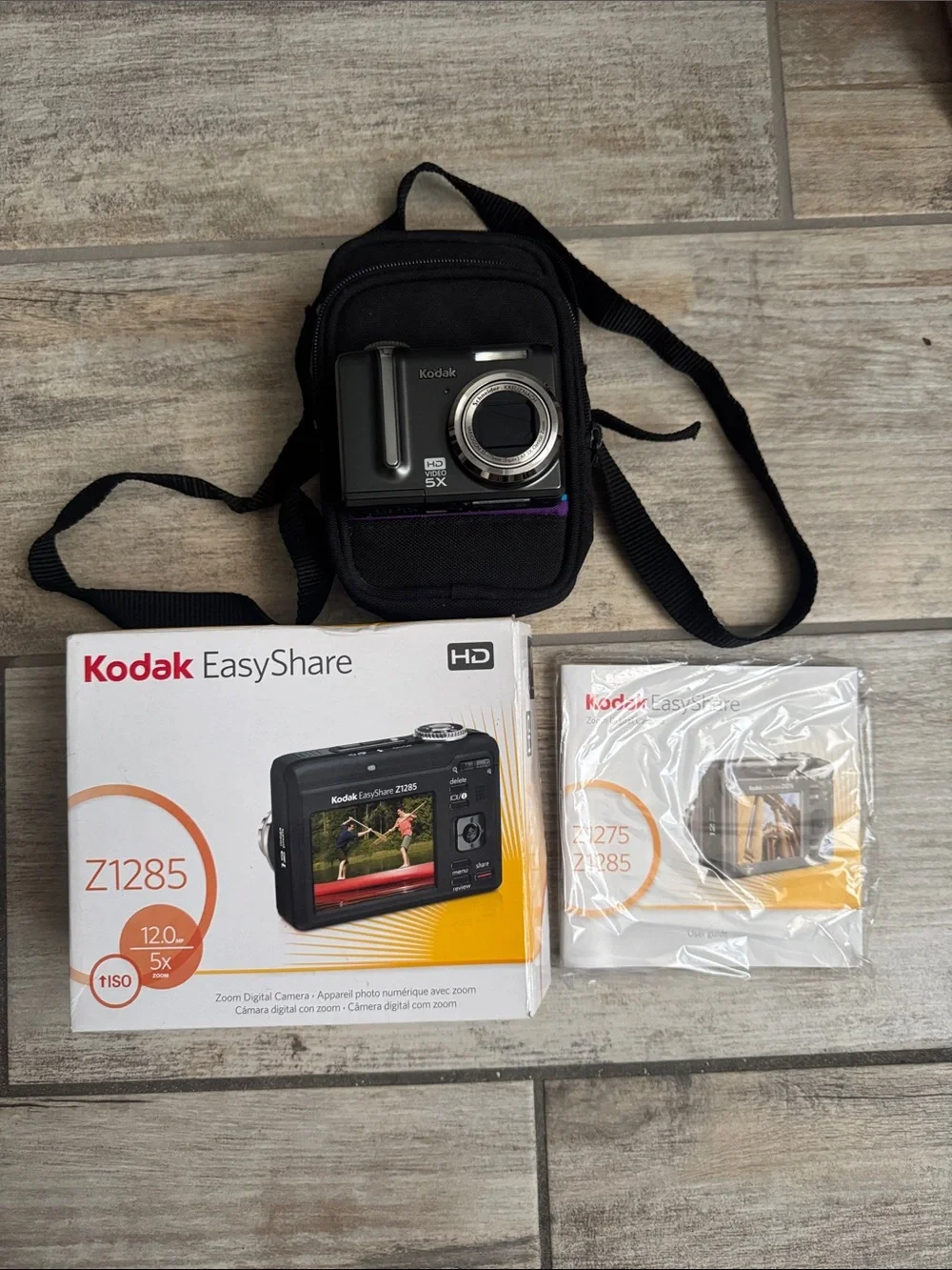 Kodak Black Digital Camera with Black Carrying Pouch and Box